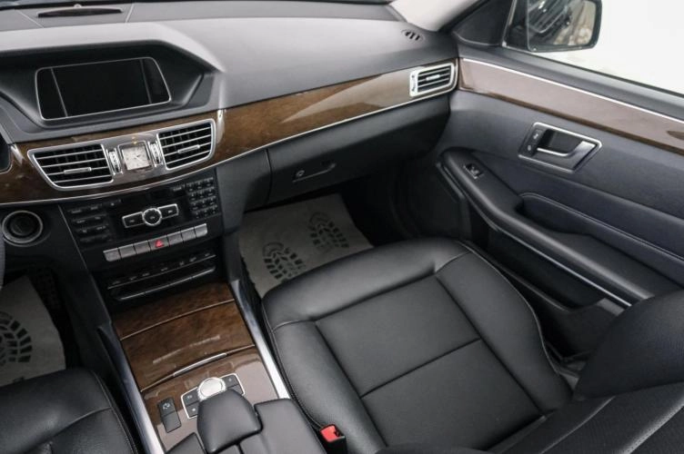 Mercedes-Benz E-класс 11 из 23