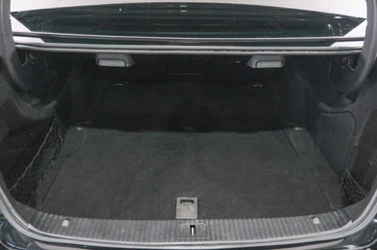 Mercedes-Benz E-класс 23 из 23