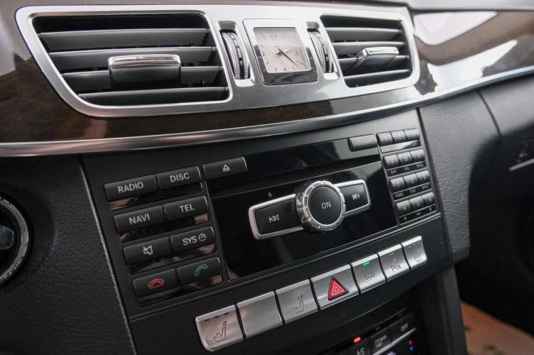 Mercedes-Benz E-класс 16 из 23