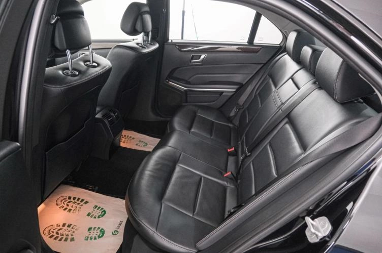 Mercedes-Benz E-класс 21 из 23