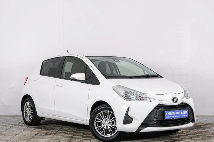 Toyota Vitz 1 из 6