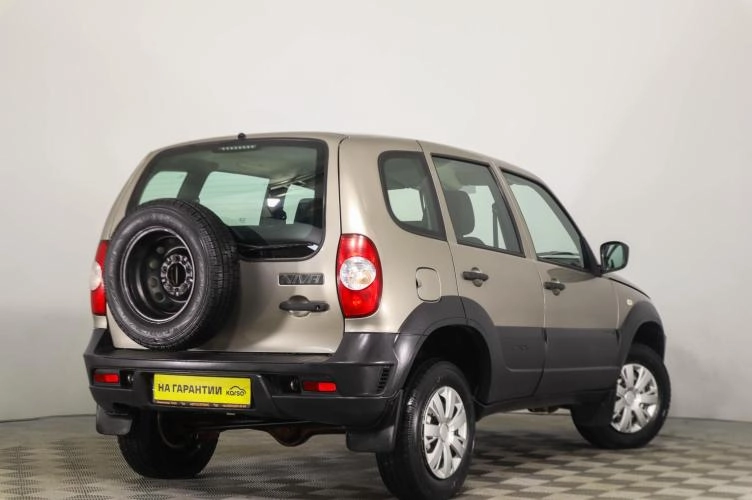 Chevrolet Niva 4 из 6