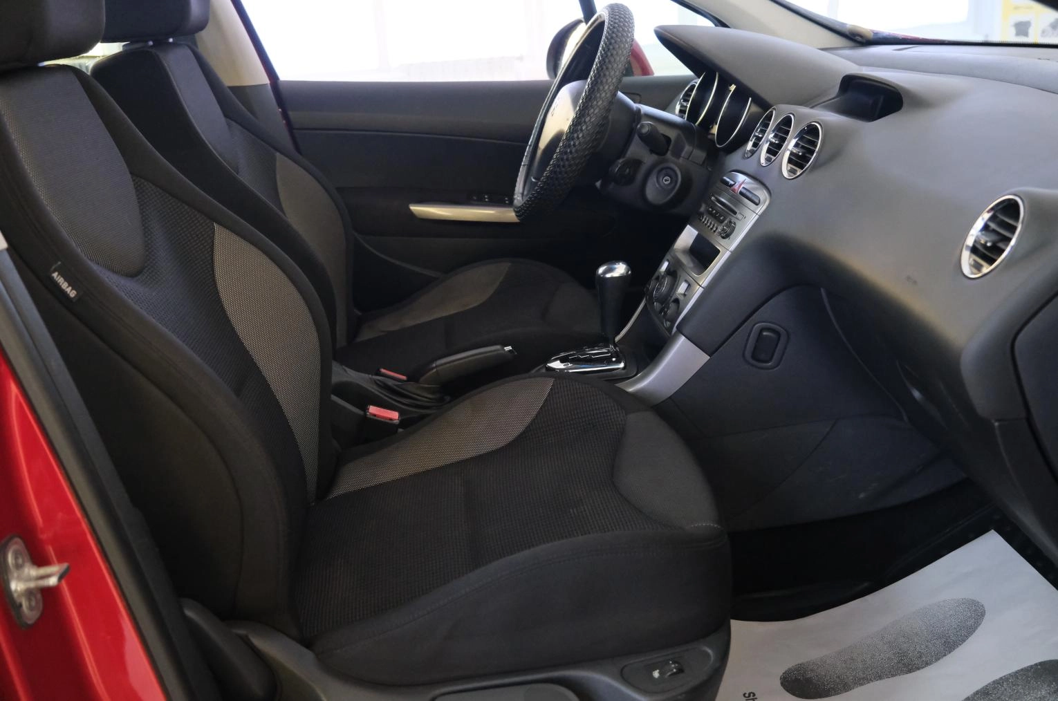 Peugeot 308 17 из 20