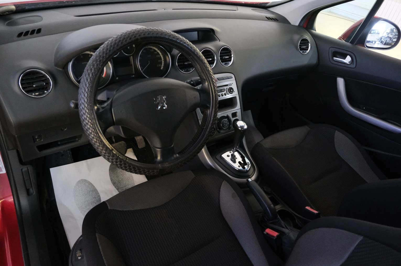 Peugeot 308 9 из 20