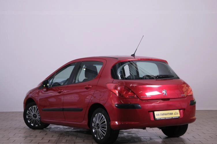 Peugeot 308 4 из 5