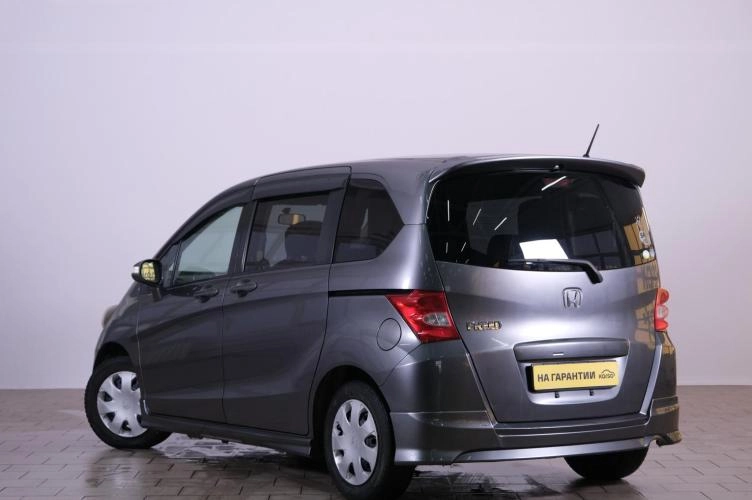 Honda Freed 4 из 5