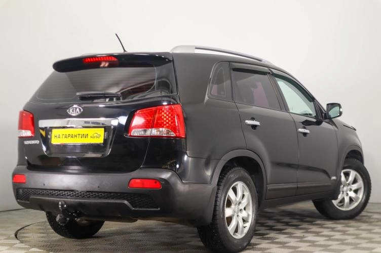 KIA Sorento 4 из 6
