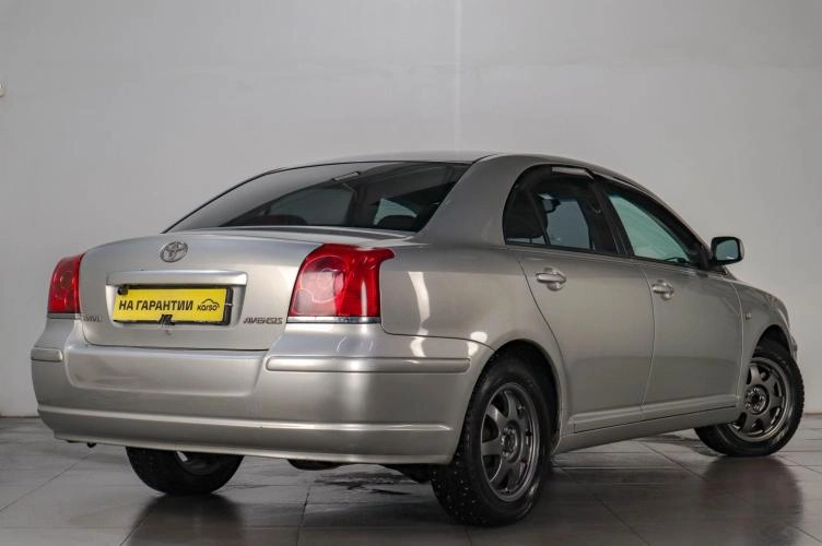 Toyota Avensis 4 из 6