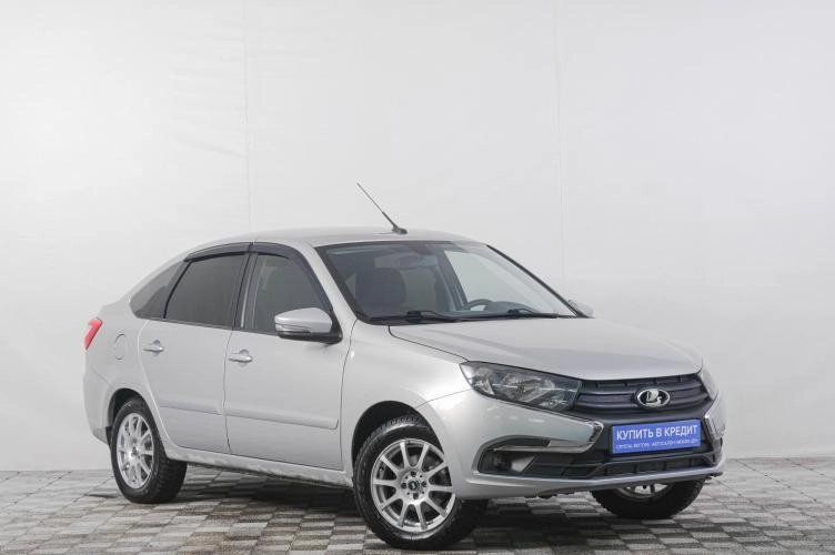 ВАЗ (LADA) Granta 1 из 6