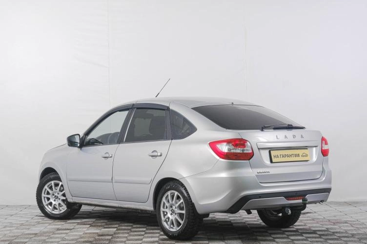 ВАЗ (LADA) Granta 4 из 6