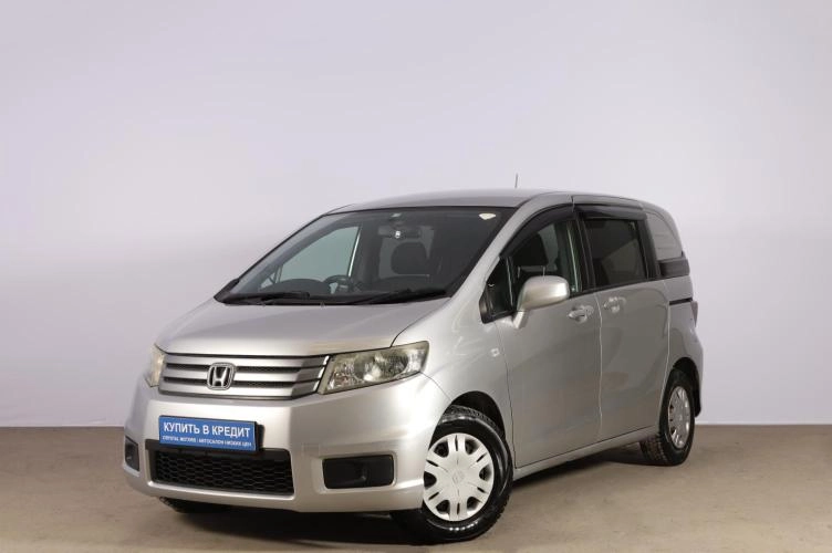 Honda Freed 3 из 6