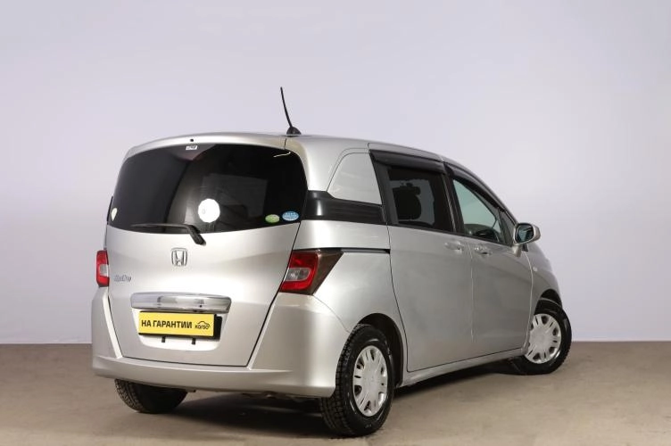 Honda Freed 6 из 6