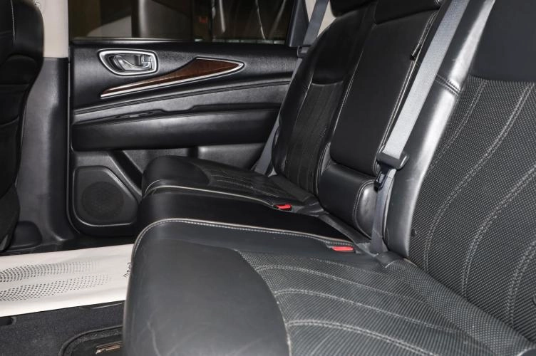 Infiniti JX 18 из 19