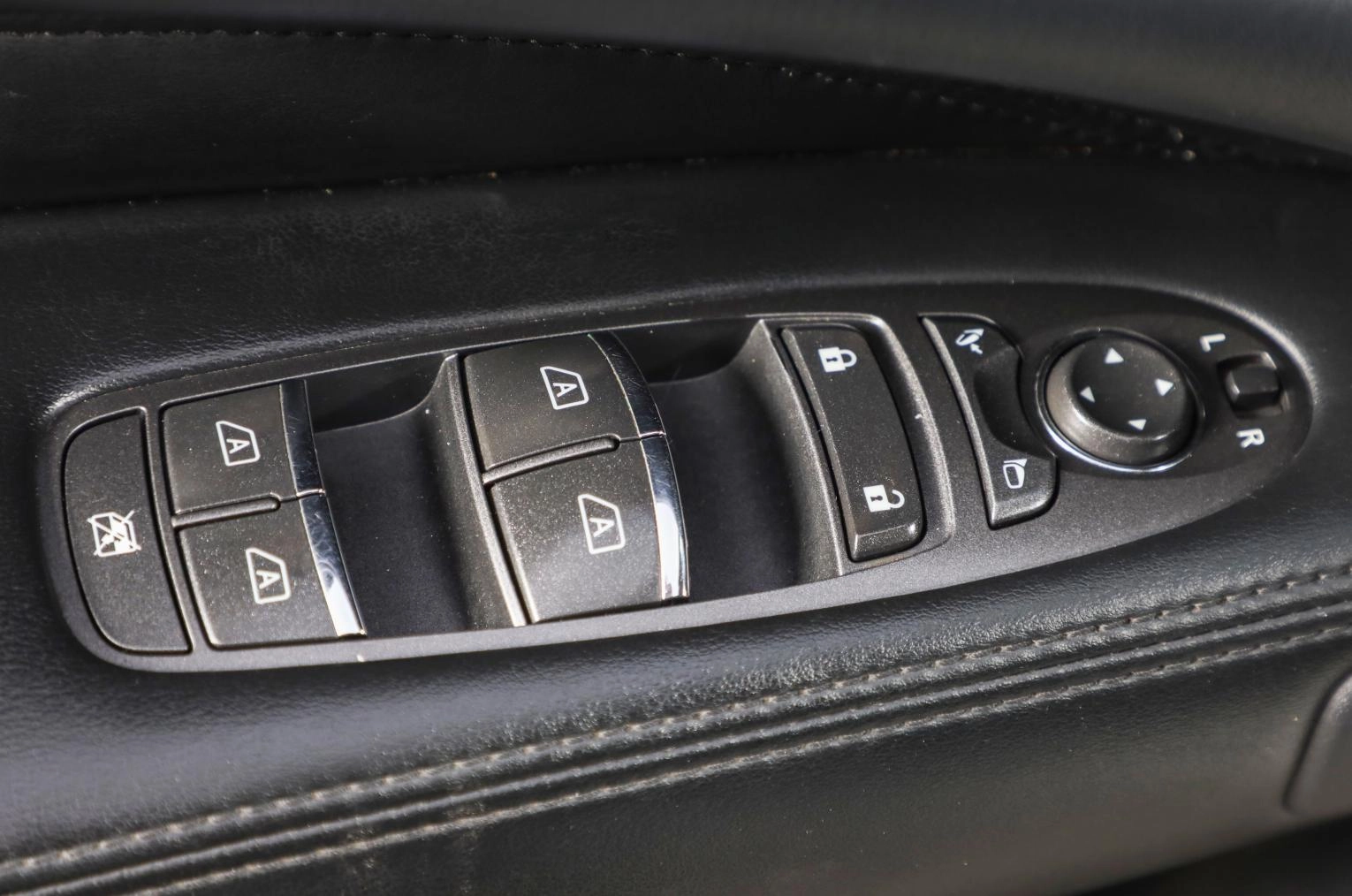 Infiniti JX 7 из 19