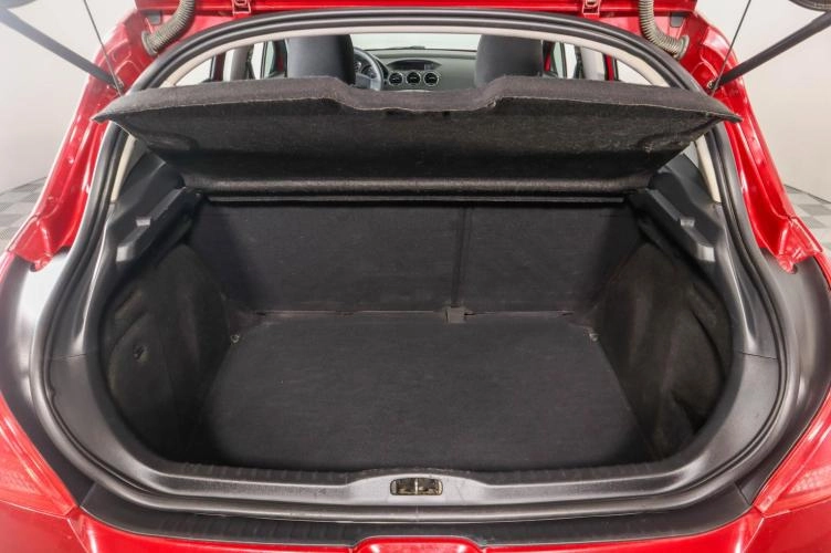Peugeot 308 7 из 21