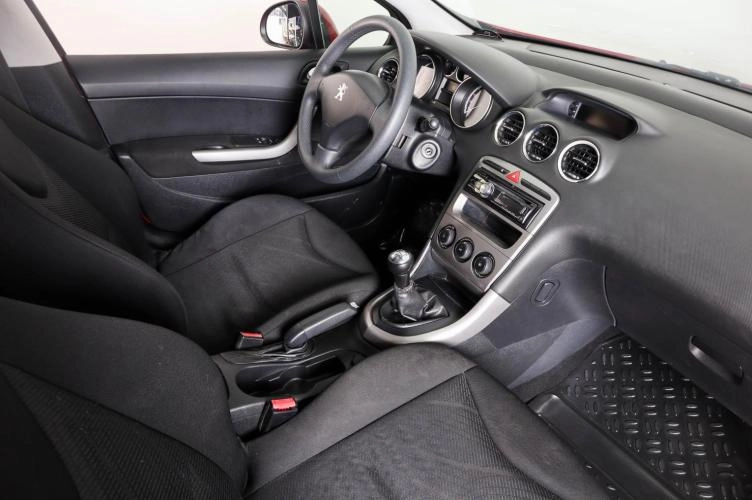 Peugeot 308 11 из 21