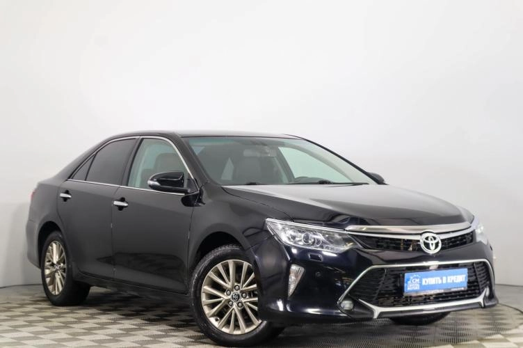 Toyota Camry 1 из 5