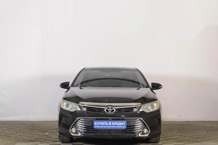 Toyota Camry 2 из 5
