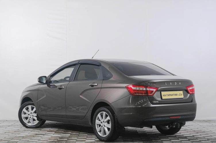 ВАЗ (LADA) Vesta 4 из 6