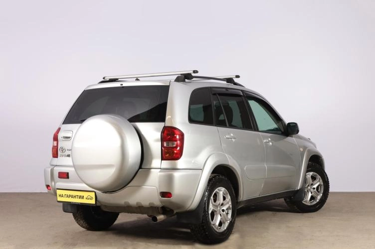 Toyota RAV4 6 из 6