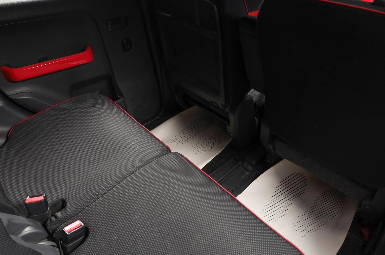 Suzuki Hustler 16 из 17