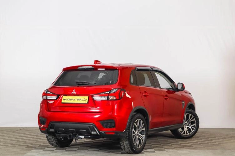 Mitsubishi Outlander Sport 6 из 6