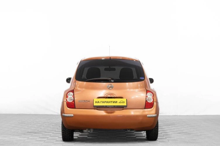 Nissan March 5 из 6