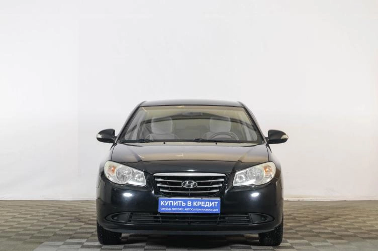 Hyundai Elantra 2 из 6