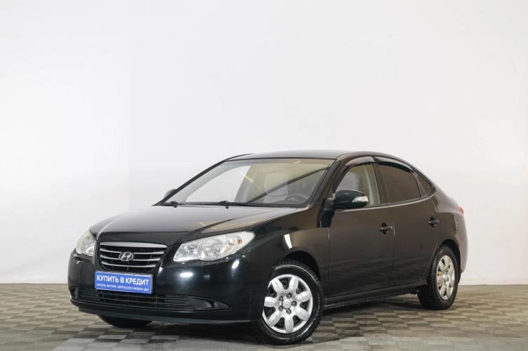 Hyundai Elantra 3 из 6