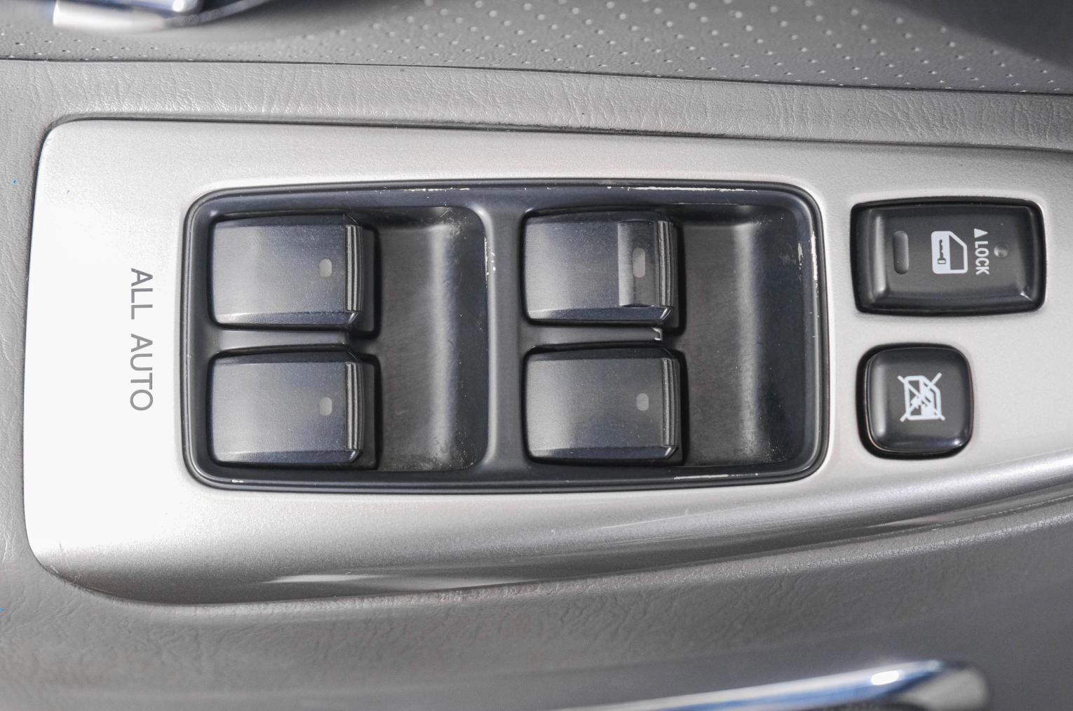 Toyota Land Cruiser Prado 27 из 27