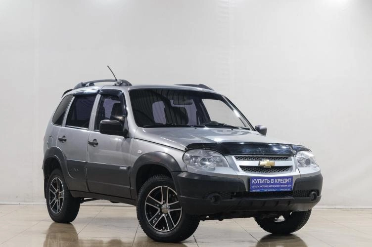 Chevrolet Niva 1 из 6