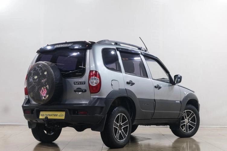 Chevrolet Niva 6 из 6