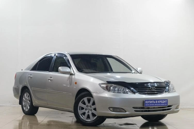 Toyota Camry 1 из 6