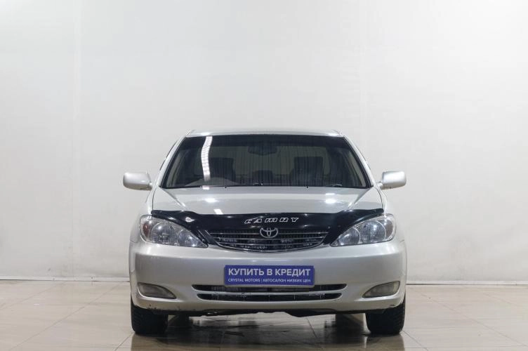 Toyota Camry 2 из 6