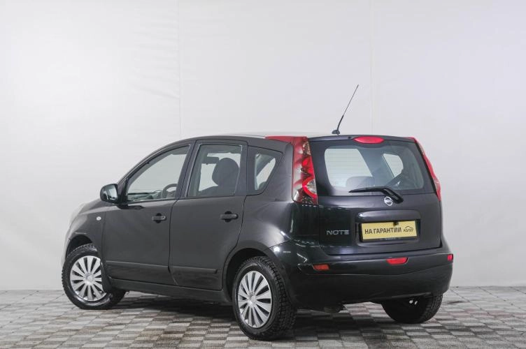 Nissan Note 4 из 5