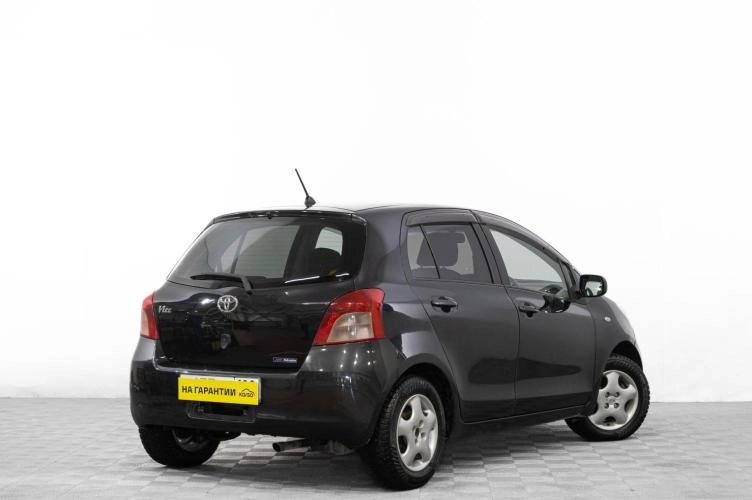 Toyota Vitz 4 из 6