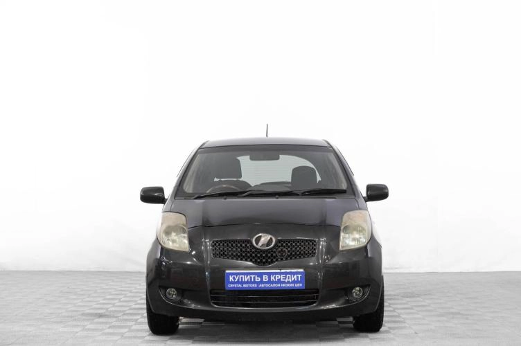 Toyota Vitz 2 из 6