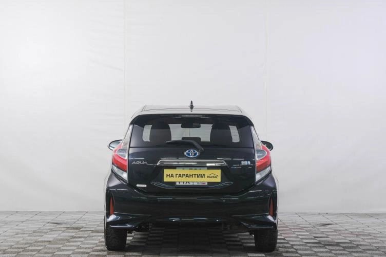 Toyota Aqua 5 из 6