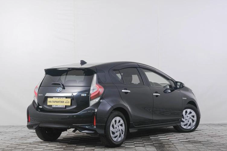 Toyota Aqua 6 из 6