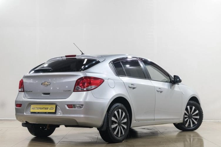 Chevrolet Cruze 6 из 6