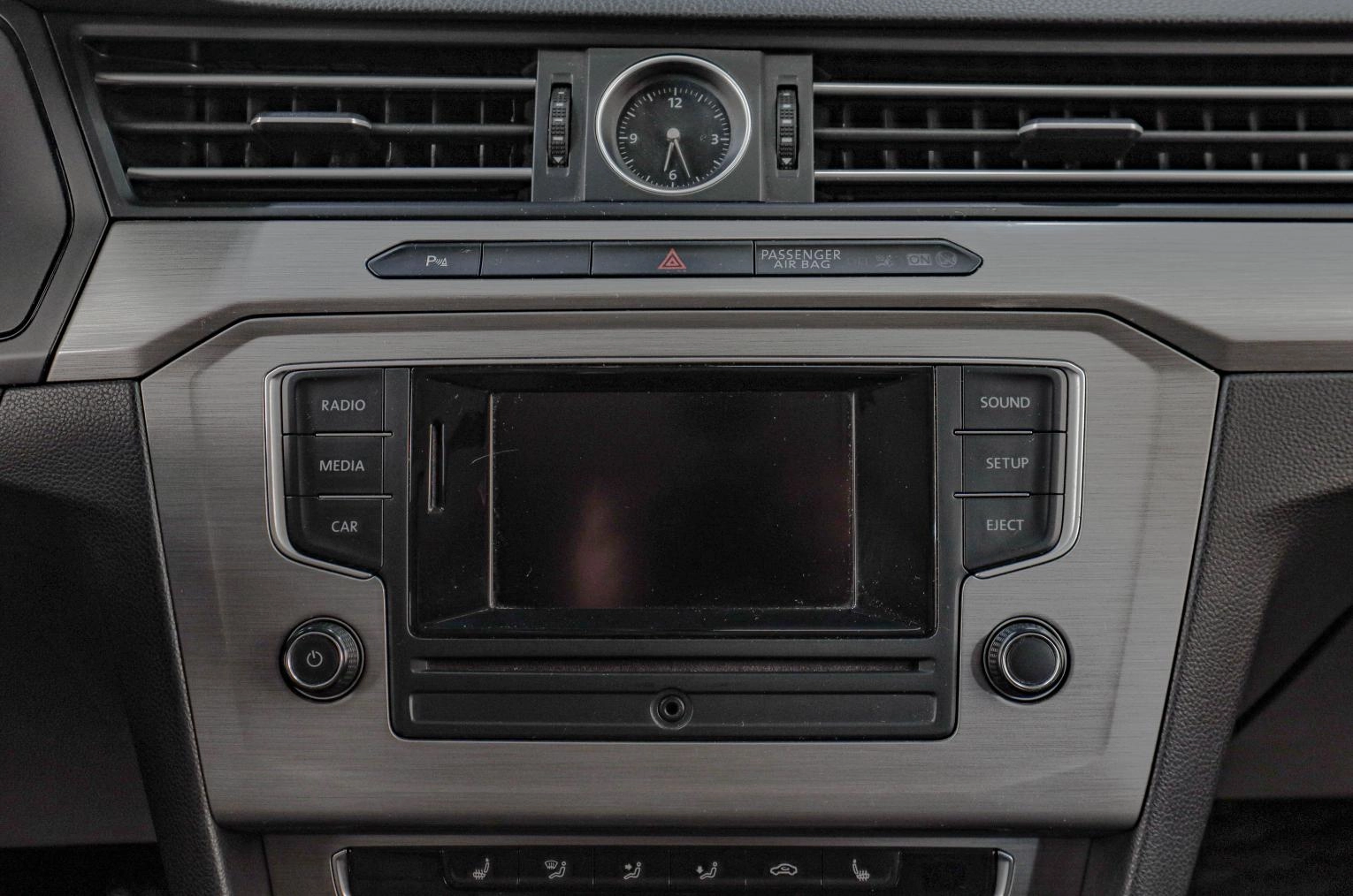 Volkswagen Passat 16 из 21