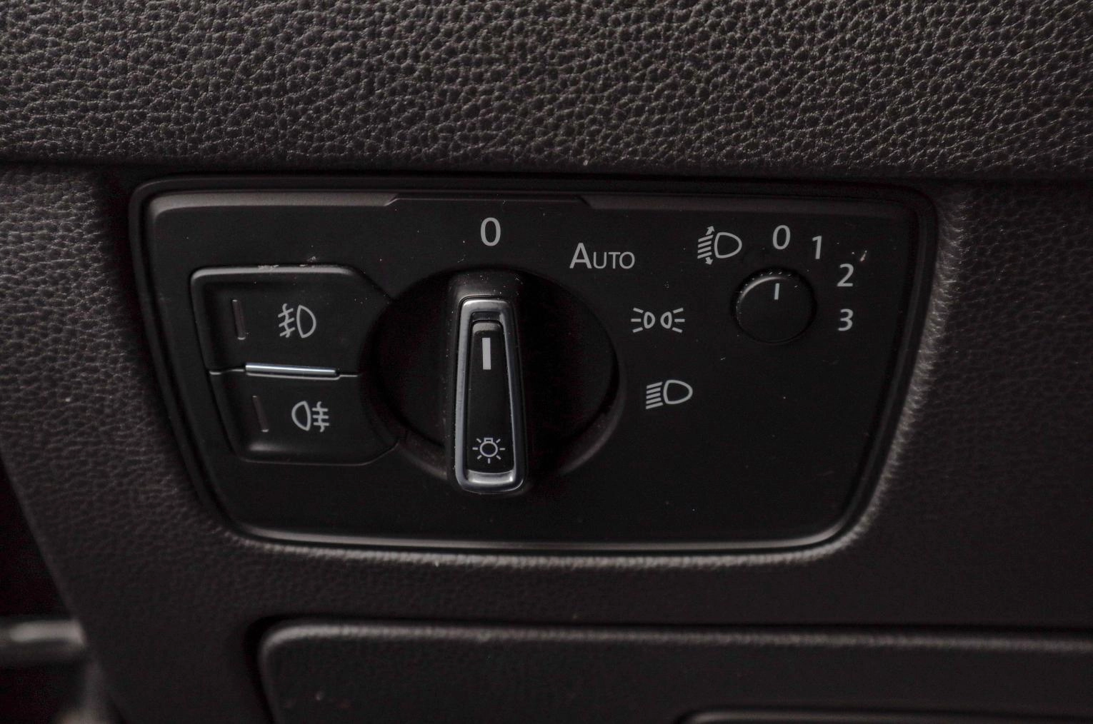 Volkswagen Passat 18 из 21