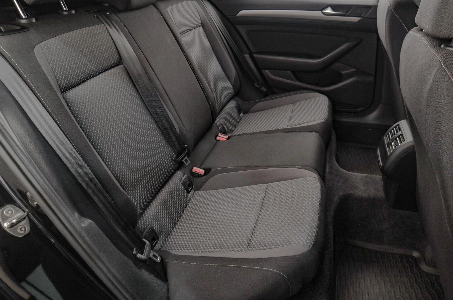 Volkswagen Passat 20 из 21