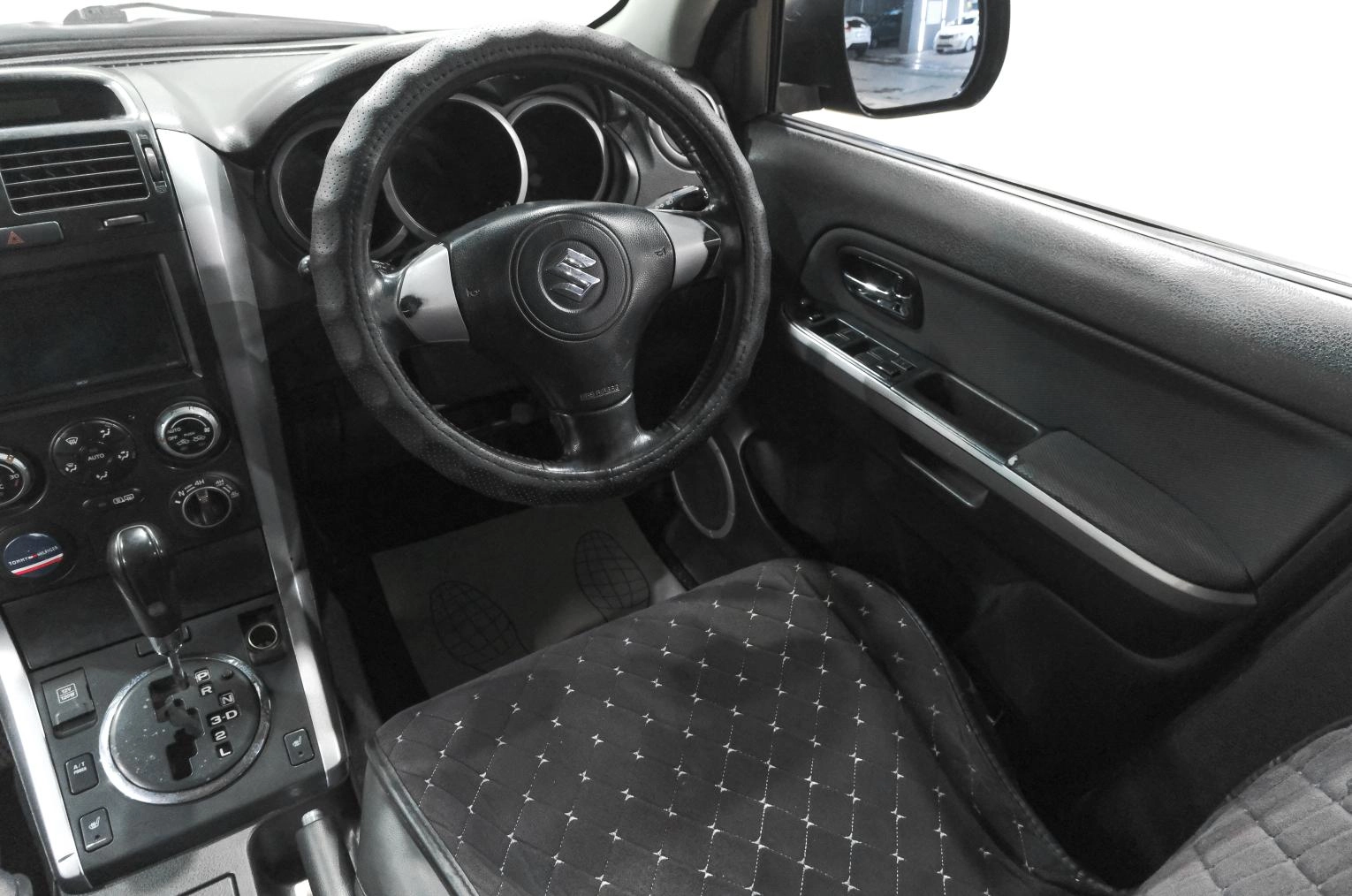 Suzuki Escudo 17 из 28