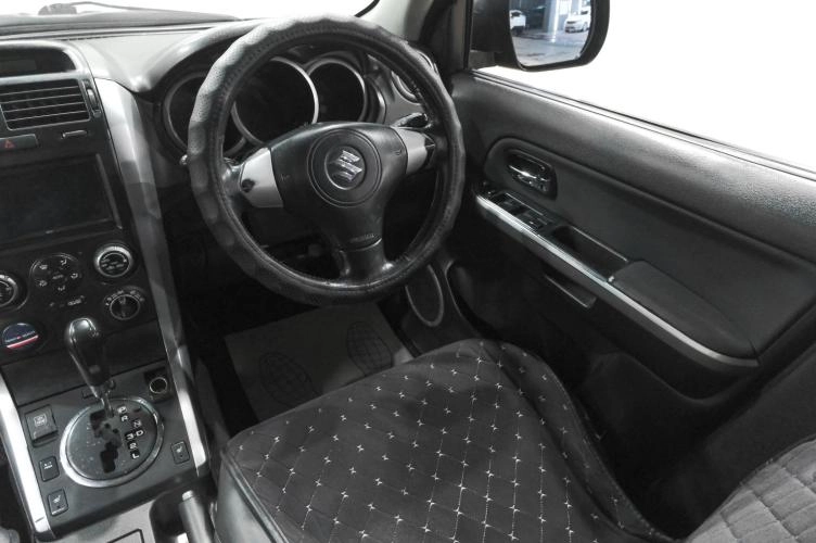 Suzuki Escudo 17 из 28
