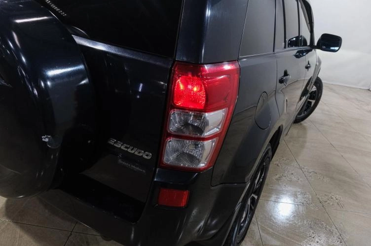 Suzuki Escudo 10 из 28