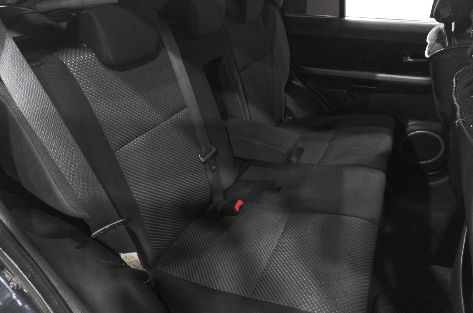 Suzuki Escudo 26 из 28