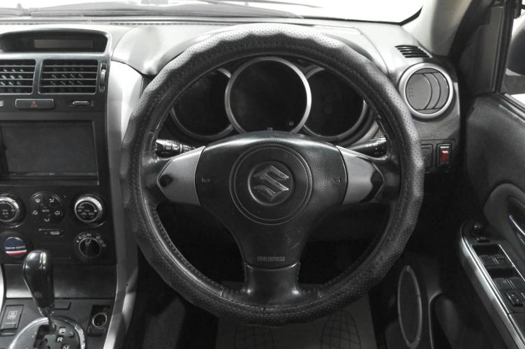 Suzuki Escudo 20 из 28