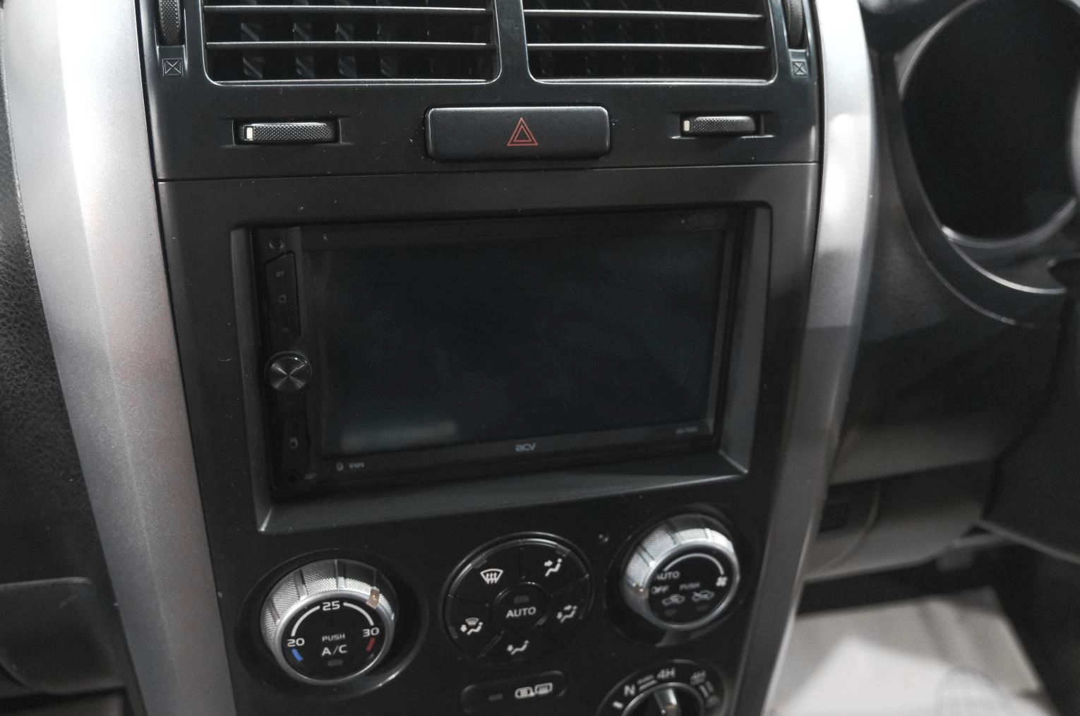 Suzuki Escudo 22 из 28