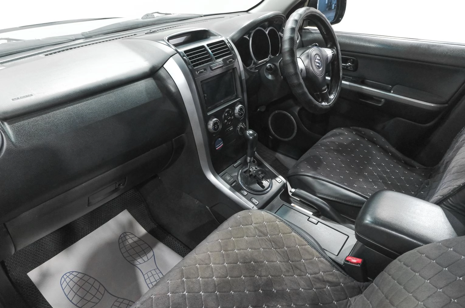 Suzuki Escudo 15 из 28